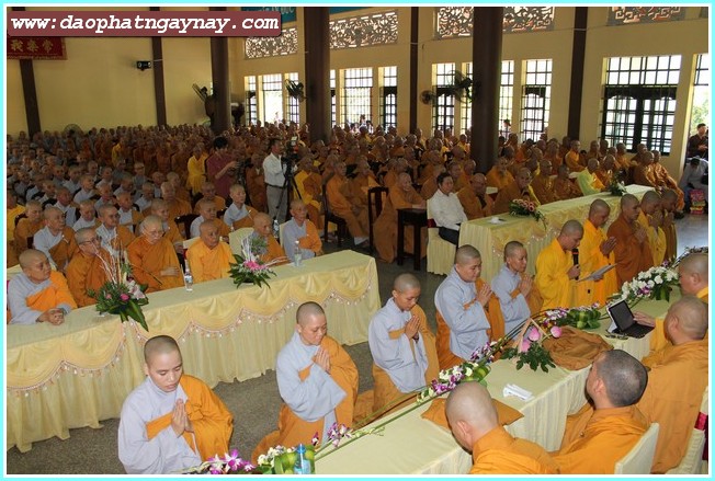 Bình Dương:   Lễ Tự Tứ - Giải Chế