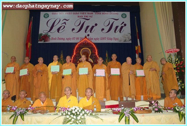 Bình Dương:   Lễ Tự Tứ - Giải Chế