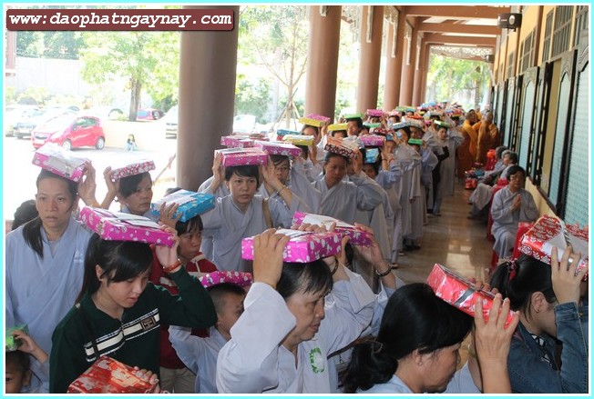Bình Dương:   Lễ Tự Tứ - Giải Chế