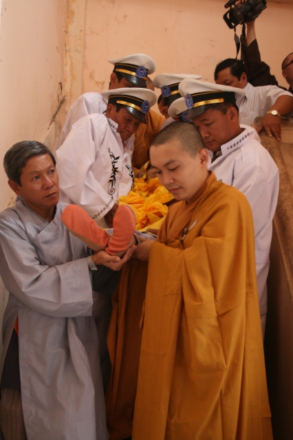 TP. HCM: Lễ nhập quan thân mẫu TT. TS Thích Nhật Từ