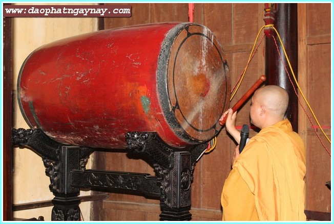 Bình Dương:   Lễ Tự Tứ - Giải Chế