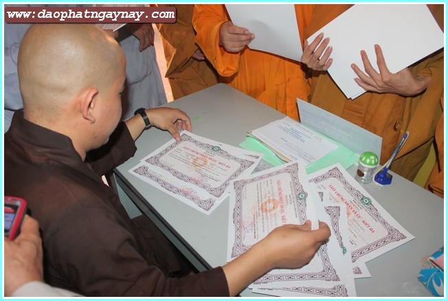 Bình Dương:   Lễ Tự Tứ - Giải Chế