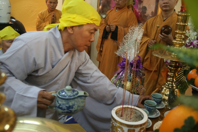TP. HCM: Lễ nhập quan thân mẫu TT. TS Thích Nhật Từ