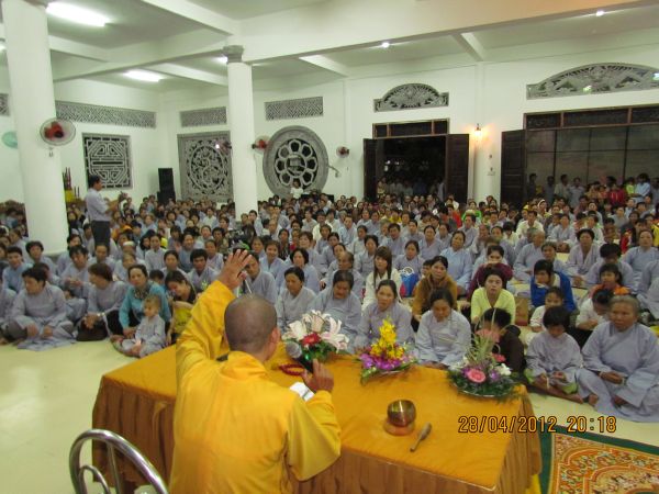 Đồng Tháp: Chùa Quê Hương hân hoan chuẩn bị đón mừng ngày Phật đản sanh
