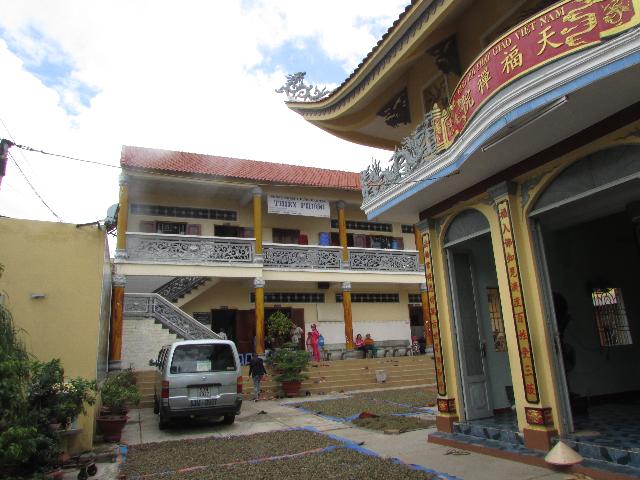 Xúc động buổi lễ tuyên dương học sinh giỏi năm học 2013- 2014 của  Thiền Viện Thiên Phước