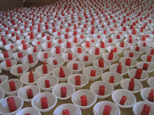 Thắp nến cầu nguyện – Hướng về cội nguồn