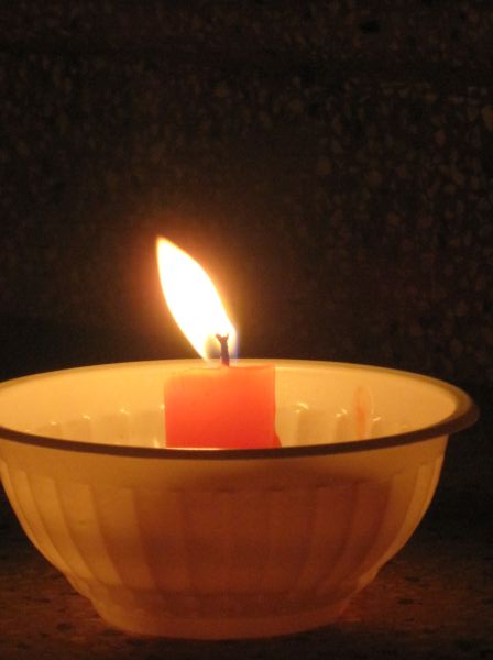 Thắp nến cầu nguyện – Hướng về cội nguồn