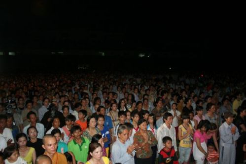 Phút thiêng liêng - Khai mạc Hội thảo Hoằng pháp 2010