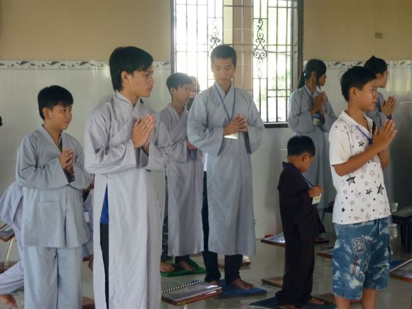 Chùa Khánh Ninh: Khóa tu một ngày dành cho giới trẻ