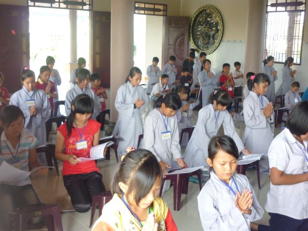 Chùa Khánh Ninh: Khóa tu một ngày dành cho giới trẻ
