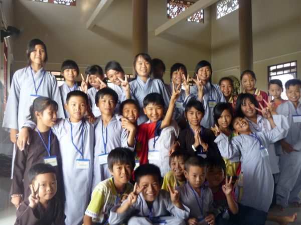 Chùa Khánh Ninh: Khóa tu một ngày dành cho giới trẻ