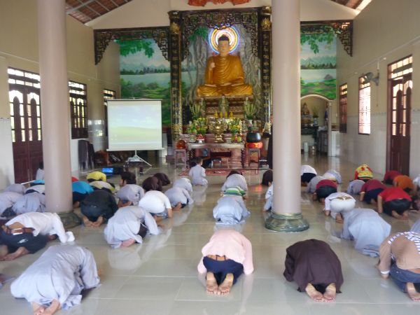 Chùa Khánh Ninh: Khóa tu một ngày dành cho giới trẻ