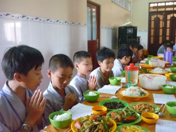 Chùa Khánh Ninh: Khóa tu một ngày dành cho giới trẻ