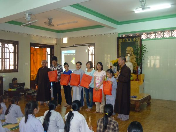 TP.HCM: Khóa tu “Thanh niên và Phật pháp” tại chùa Tuyền Lâm