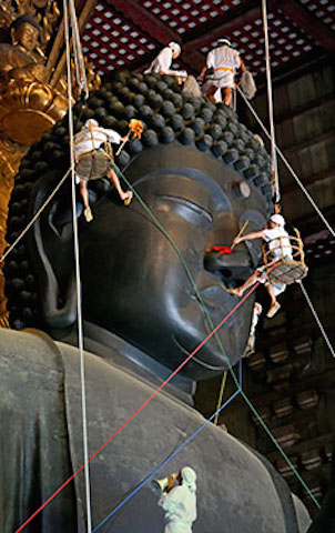 Nhật Bản : Bao sái tẩy tịnh tượng Phật đồng ở Nara