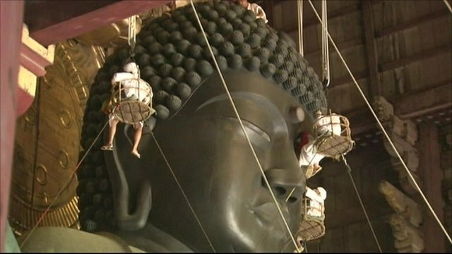 Nhật Bản : Bao sái tẩy tịnh tượng Phật đồng ở Nara