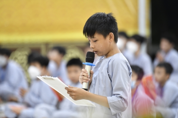 Hơn 220 em thiếu nhi hoan hỷ làm lễ Xuất Gia Báo Hiếu tại Chùa Quan Âm Đông Hải