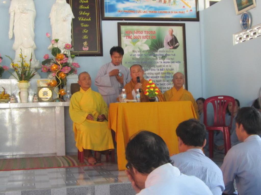 Chùa Minh Châu tổ chức khóa tu niệm Phật dành cho người khiếm thị