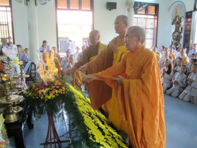 Chùa Đức Hòa: Lễ tưởng niệm tri ân Ni sư Thích nữ Diệu Quang vị pháp thiêu thân
