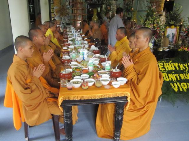 Chùa Đức Hòa: Lễ tưởng niệm tri ân Ni sư Thích nữ Diệu Quang vị pháp thiêu thân