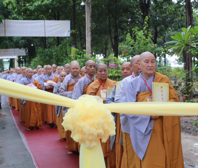 Chùm ảnh: Chư Ni cầu Pháp với Đại Tăng tại Giới đàn Đồng Huy