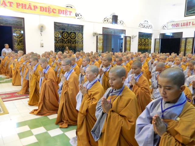 Nghi thức tấn đàn truyền trao chánh giới