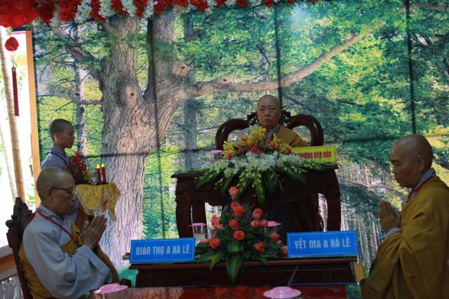 Nghi thức tấn đàn truyền trao chánh giới