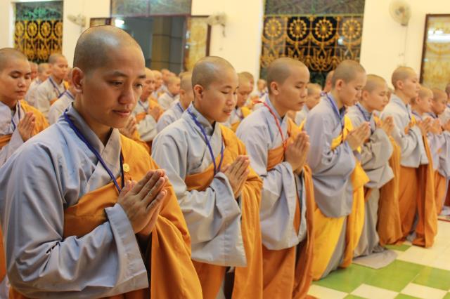 Nghi thức tấn đàn truyền trao chánh giới