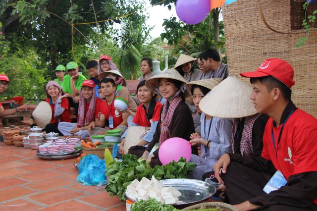 Cần Thơ: Vui nhộn cuộc thi trò chơi dân gian tại Hội trại tuổi trẻ 11