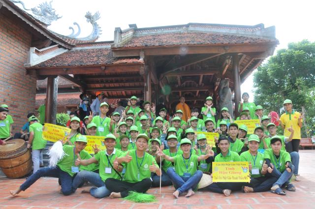Cần Thơ: Vui nhộn cuộc thi trò chơi dân gian tại Hội trại tuổi trẻ 11