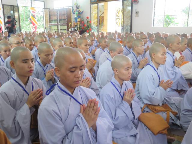 Ban tổ chức Giới trường Ni sách tấn giới tử