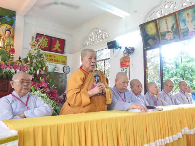 Ban tổ chức Giới trường Ni sách tấn giới tử