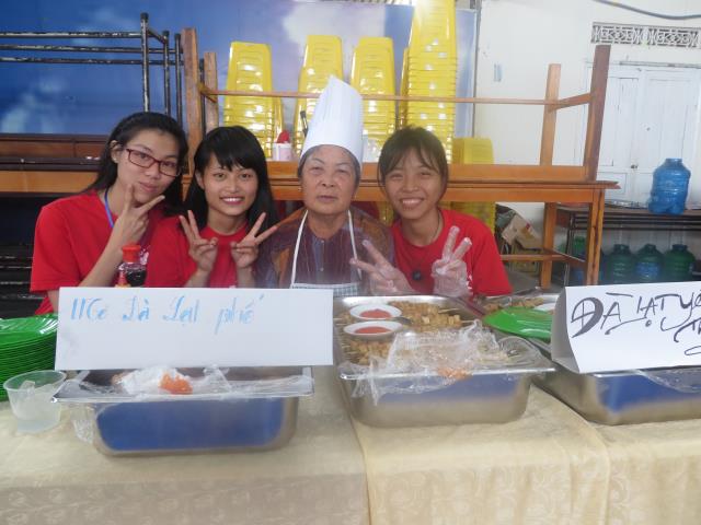 Lâm Đồng: Phiên chợ quê em khóa tu Tâm hiếu hạnh