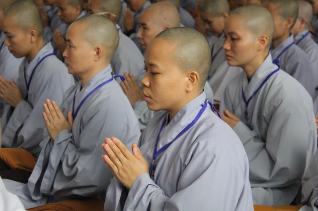 Ban tổ chức Giới trường Ni sách tấn giới tử
