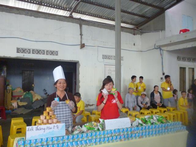 Lâm Đồng: Phiên chợ quê em khóa tu Tâm hiếu hạnh