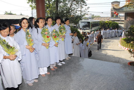 Lạt ma Dhakpa Tulku Rinpoche đến thăm HT. Thích Trí Tịnh - Chủ tịch HĐTS GHPGVN
