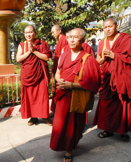 Lạt ma Dhakpa Tulku Rinpoche đến thăm HT. Thích Trí Tịnh - Chủ tịch HĐTS GHPGVN