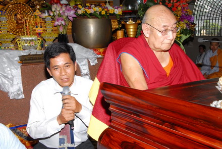 Lạt ma Dhakpa Tulku Rinpoche đến thăm HT. Thích Trí Tịnh - Chủ tịch HĐTS GHPGVN