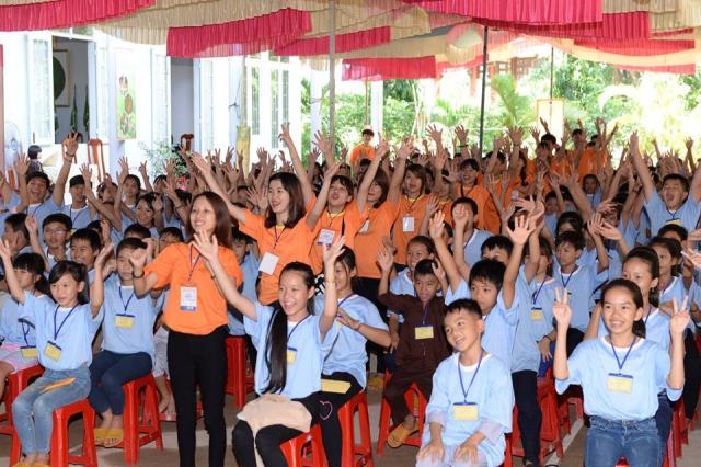 Lê Bê La: Gia đình tôi có truyền thống là Phật tử