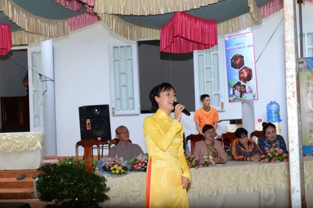 Lê Bê La: Gia đình tôi có truyền thống là Phật tử