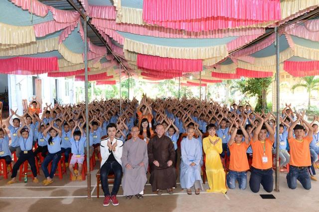 Lê Bê La: Gia đình tôi có truyền thống là Phật tử