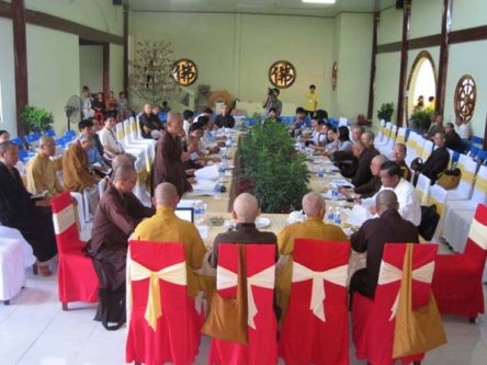 Họp báo tuyên truyền hội thảo Hoằng pháp toàn quốc 2010