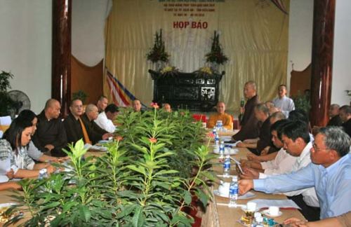 Họp báo tuyên truyền hội thảo Hoằng pháp toàn quốc 2010