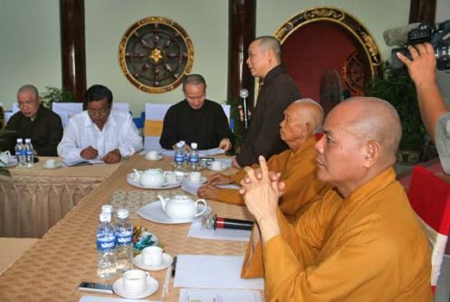 Họp báo tuyên truyền hội thảo Hoằng pháp toàn quốc 2010