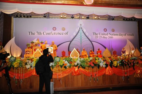 Đại lễ Phật đản LHQ 2010 trong thời chiến sự tại BangKok