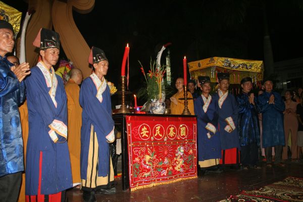 Lễ tưởng niệm vị anh hùng Nguyễn Trung Trực