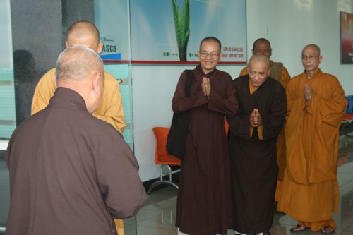 Chùm ảnh: BTC Hội thảo Hoằng pháp Kiên Giang: Cung đón Chư tôn đức lãnh đạo Giáo hội PGVN