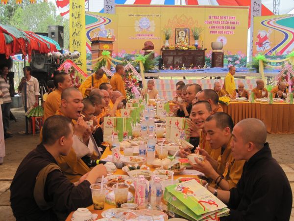 Đồng Tháp – Mừng lễ bổ nhiệm trụ trì chùa Quê Hương