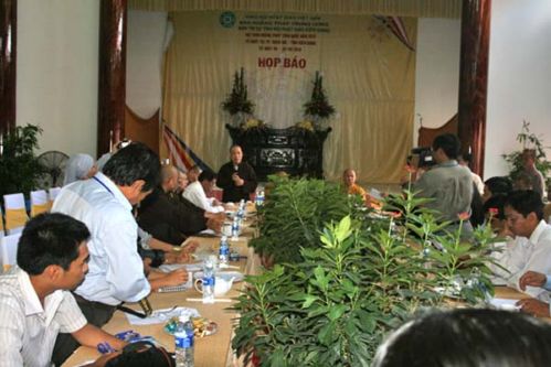 Họp báo tuyên truyền hội thảo Hoằng pháp toàn quốc 2010