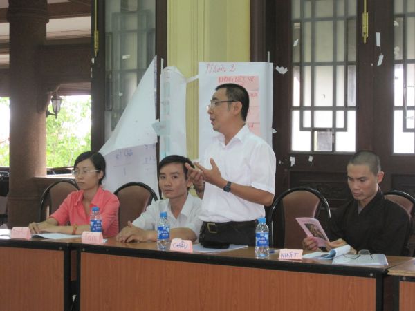 Tập huấn kỷ năng mang tình thương vào đời